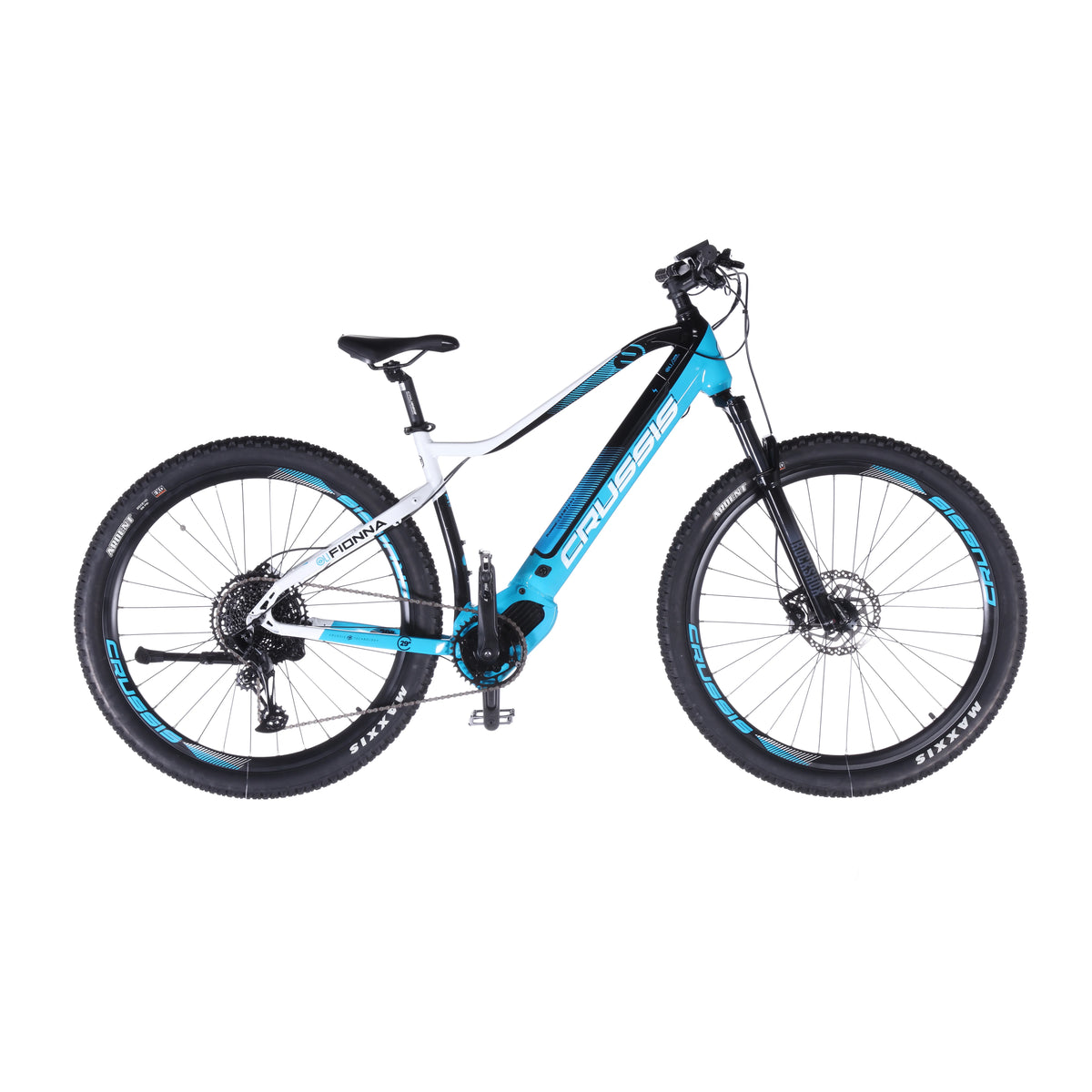 Oli Fionna 8.8m - Front view