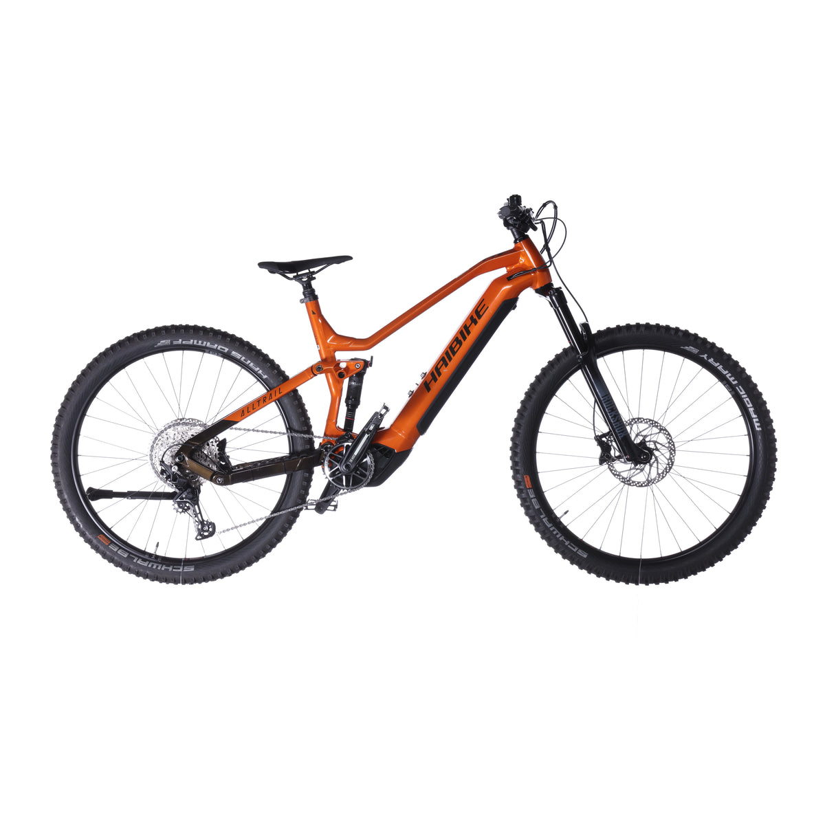 AllTrail 6 - Front view