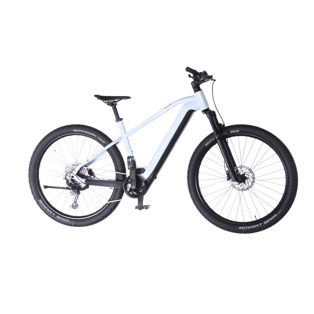 Reaction Hybrid Pro 750 - 360° view angle 1
