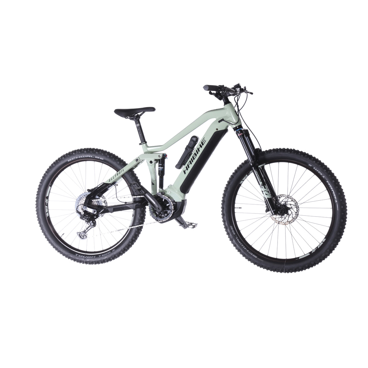 AllTrail 4 - Right view