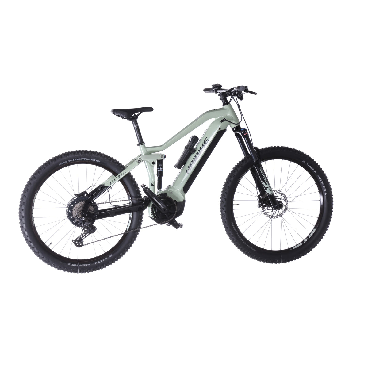 AllTrail 4 - Left view