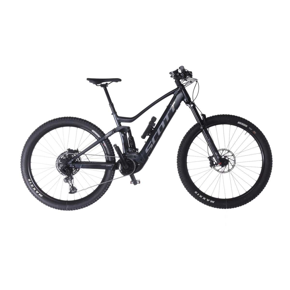 Strike eRIDE 930 - Front view