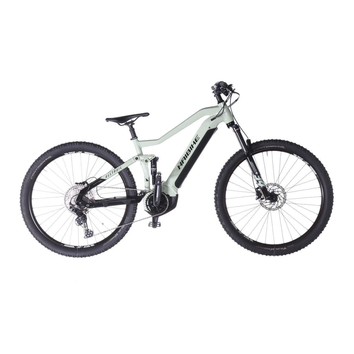 AllTrail 4 - Front view