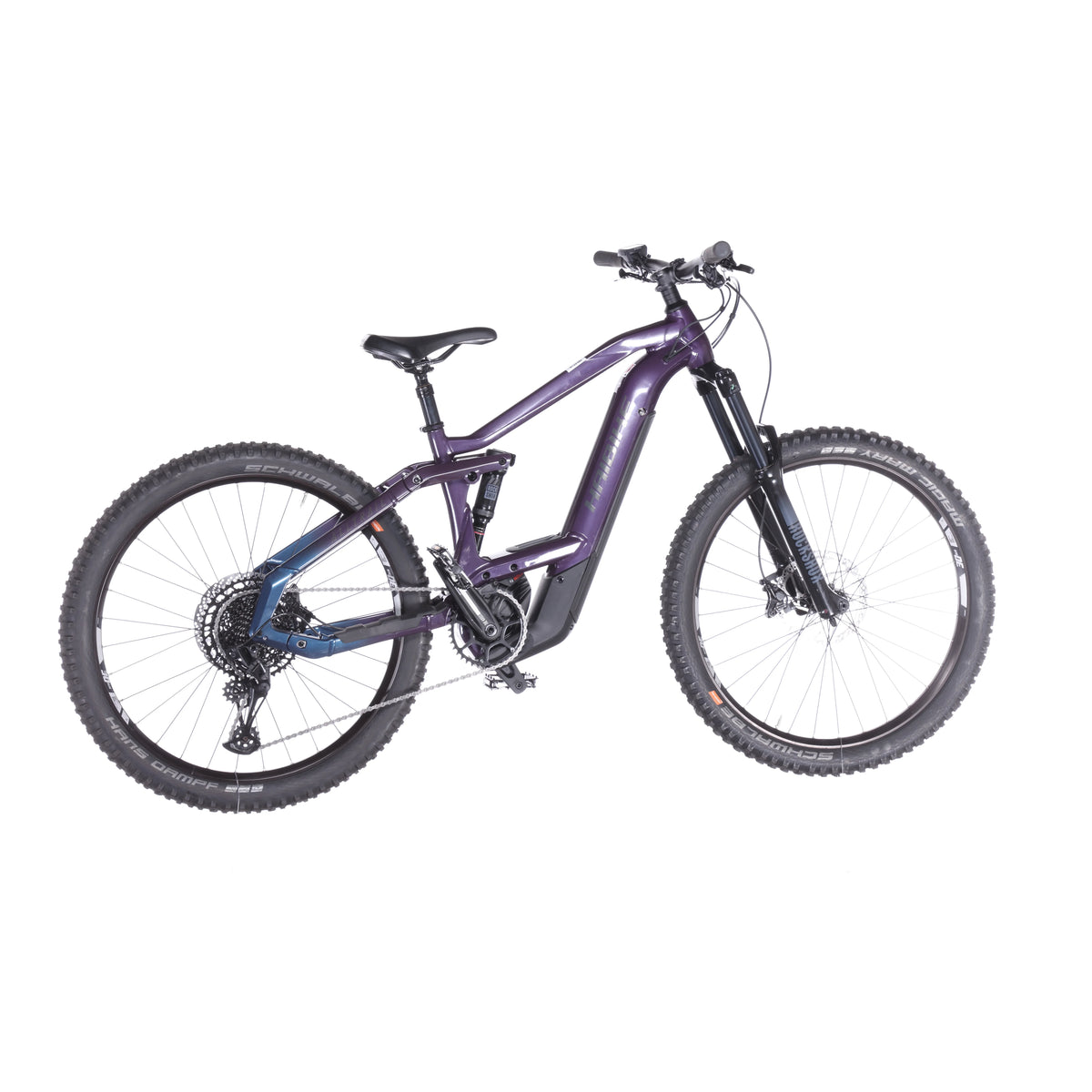 AllTrail 8 - Left view