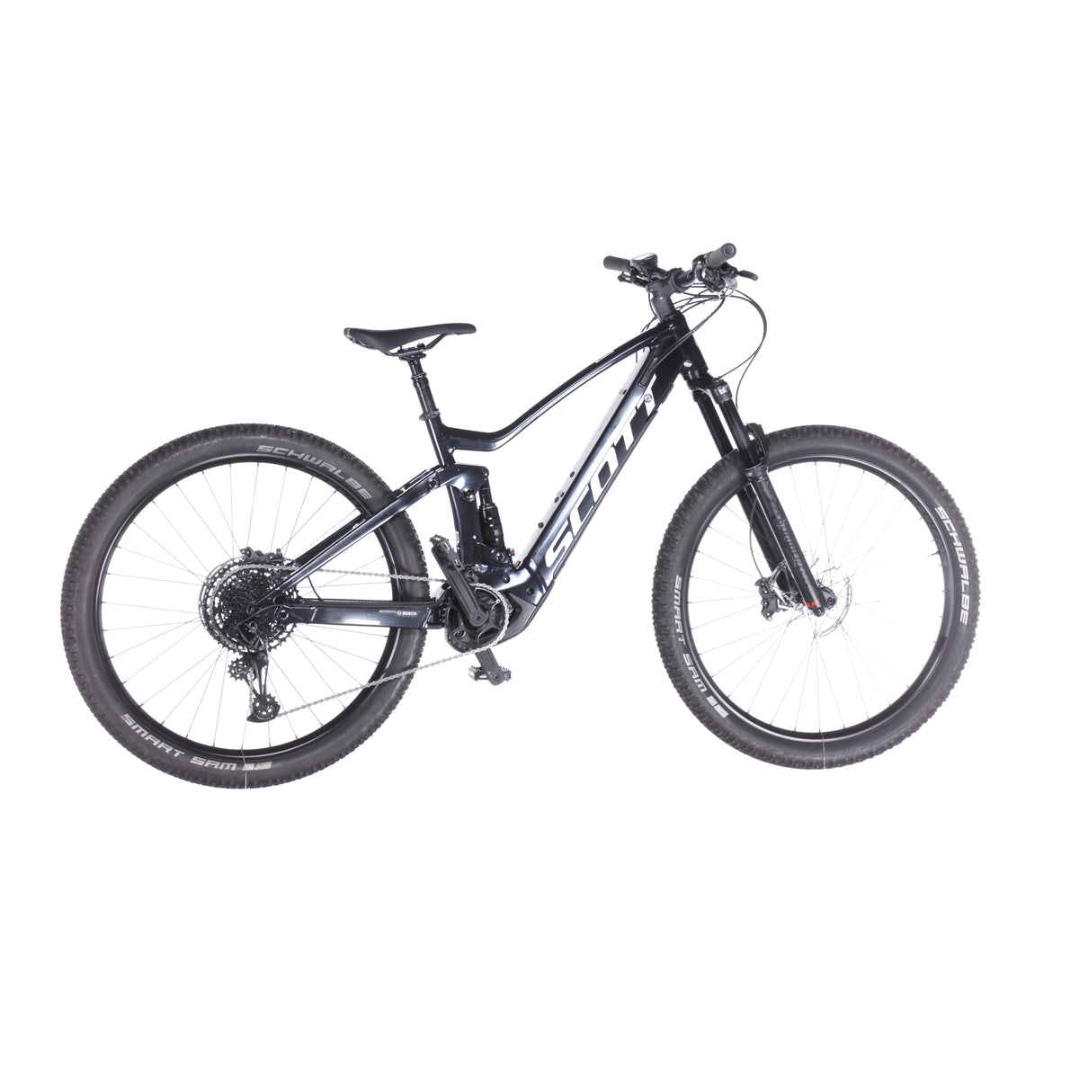 Strike eRIDE 940 - Left view