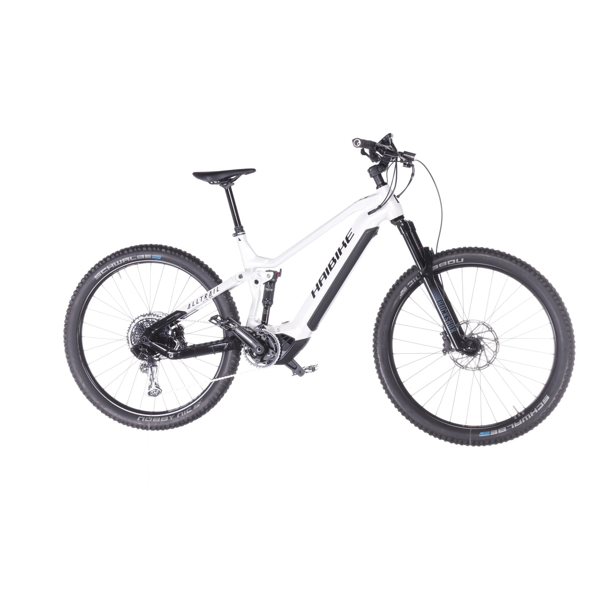 Alltrail 7 - Right view