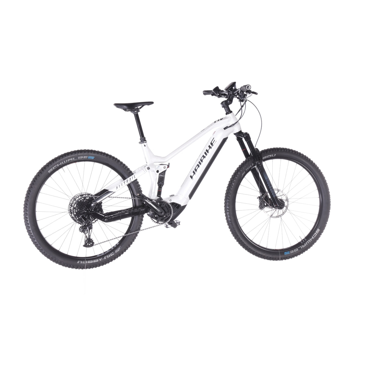 Alltrail 7 - Left view