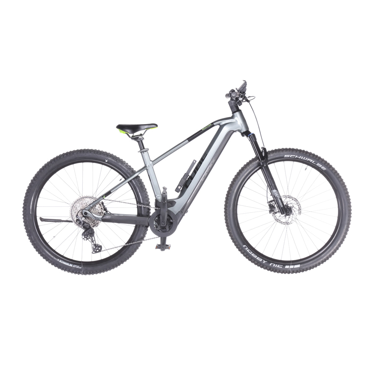 Reaction Hybrid Pro 750 - Front view