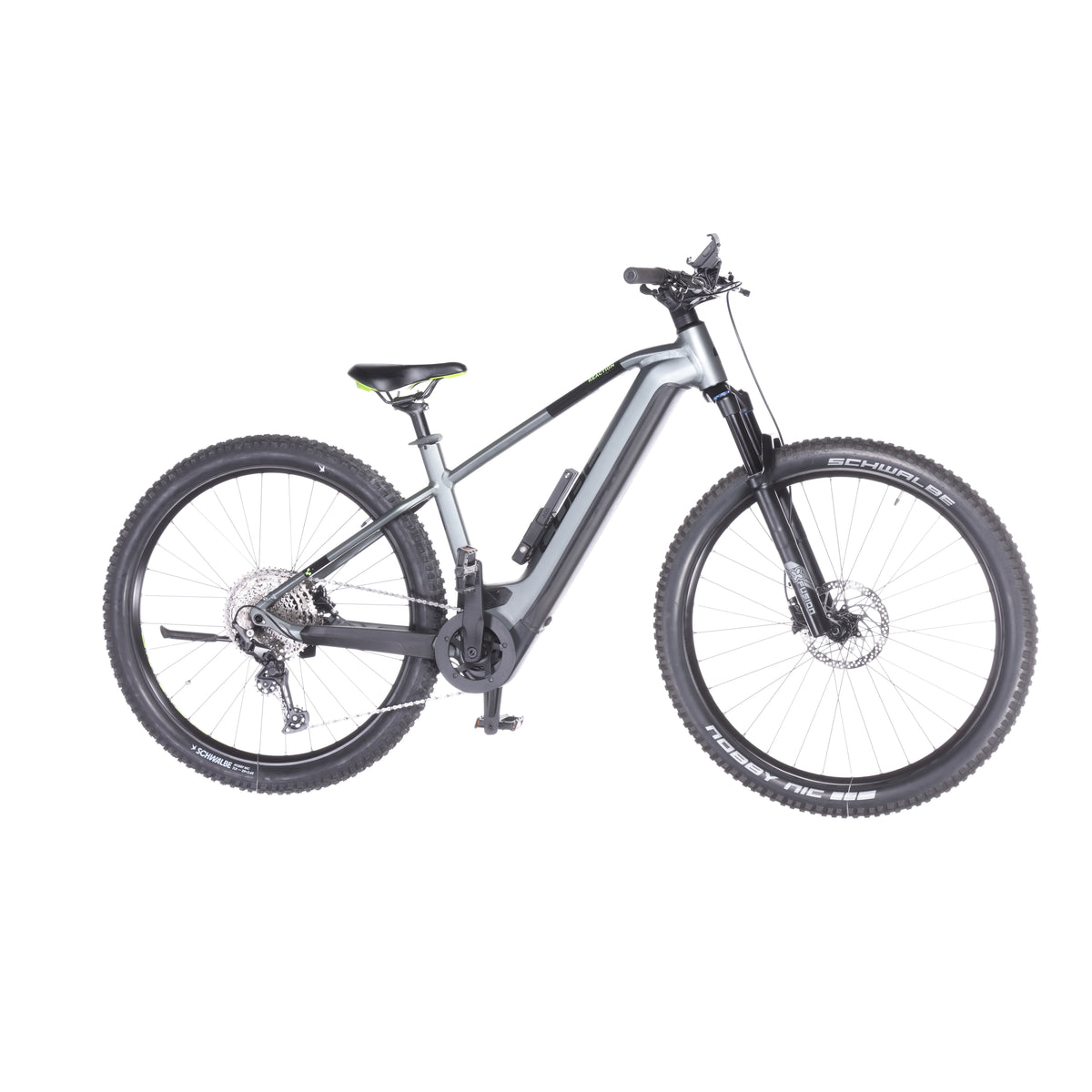 Reaction Hybrid Pro 750 - Right view