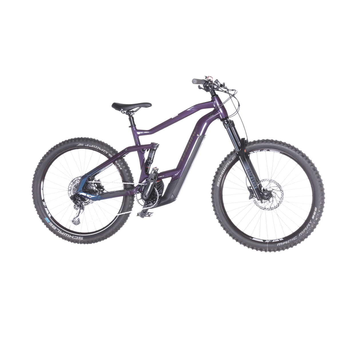 AllTrail 8 - Right view