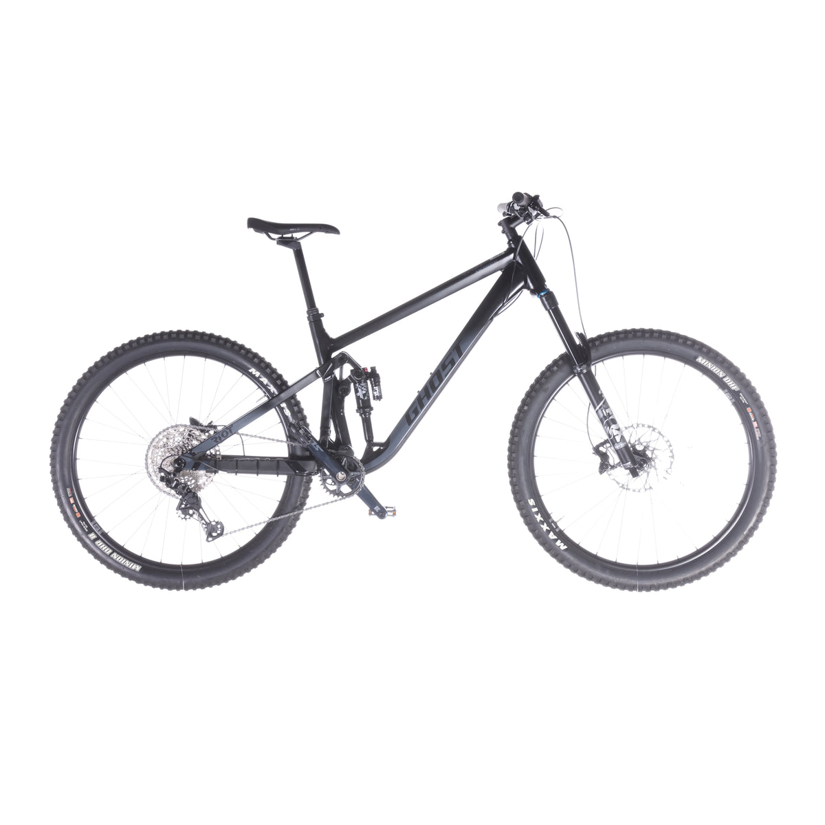 Riot AM Essential - Front view