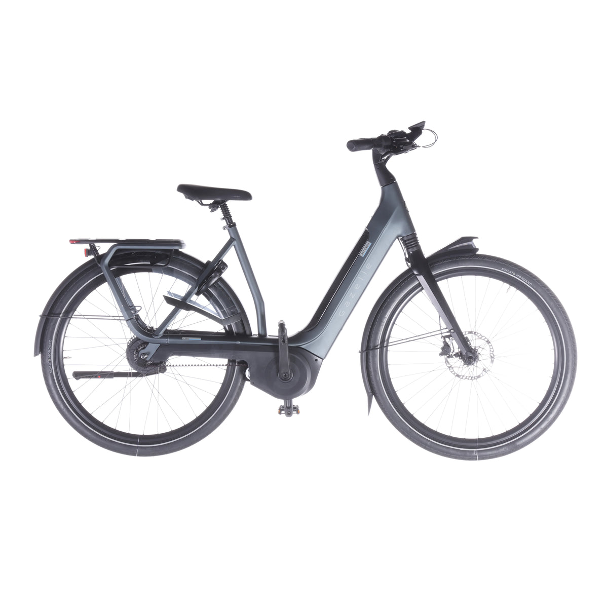 Avignon C380 HMB - Front view